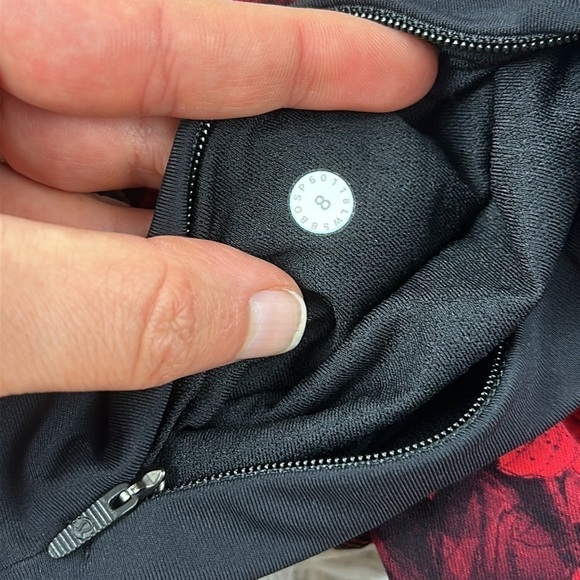 Lululemon Train Times Fast Pace Pant Special Edition 25" Carminetrue Red Black - Picture 4 of 5